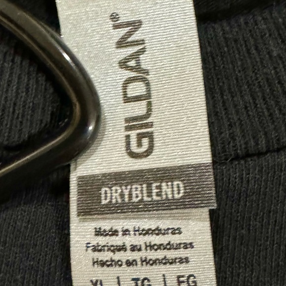 Retro Men’s Buffalo Braves Basketball short sleeve t-shirt Size XL, brand new! - Picture 4 of 4